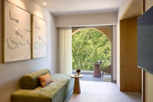 Junior_Suite_Grand_Balcony_Side SV (3)