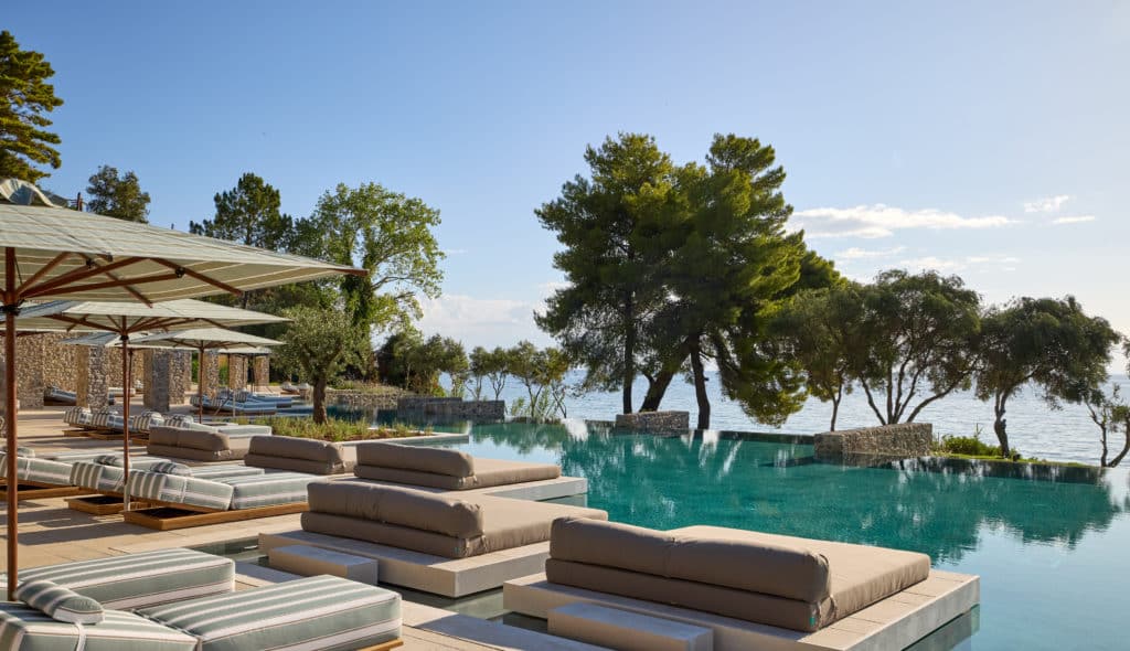 Avali_Pool Area (2)