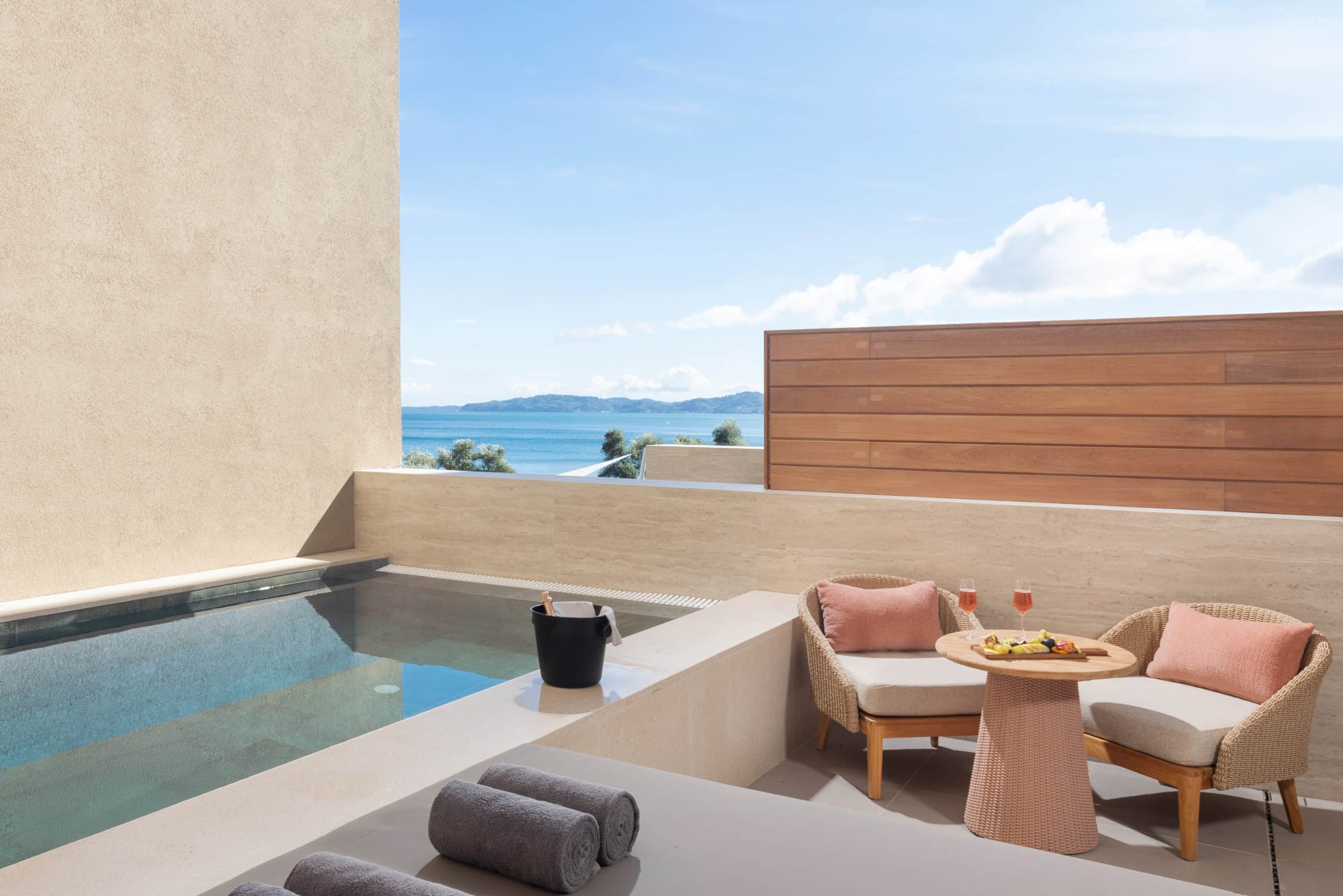 Jounior_Suite_PP_Side SV (4)