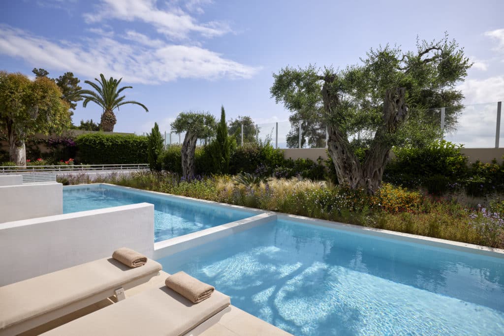 Découvrez Mar-Bella Collection - Hôtels 5 étoiles à Corfou, Parga Grèce