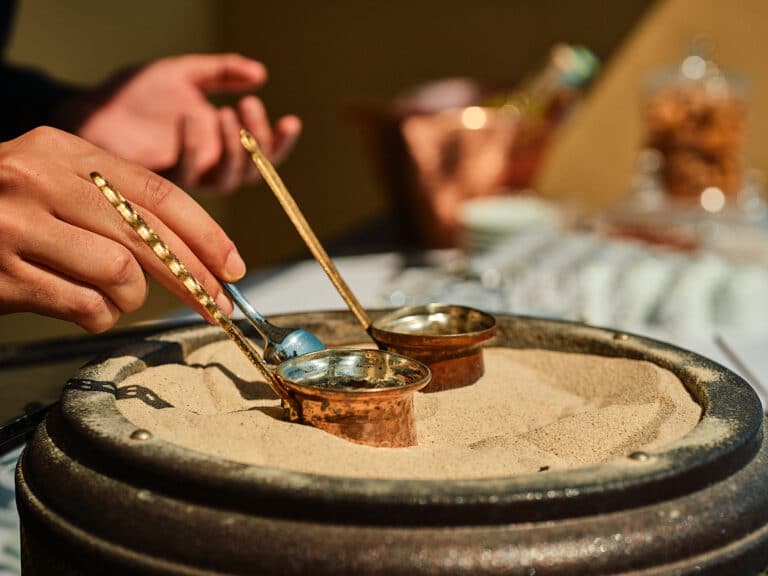 Nido_Kafeneio_Corner-1-768x576